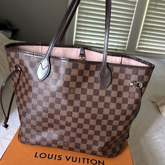 Louis Vuitton Neverful Damier Ebene Rose Ballerine MM - Picture 3 of 11